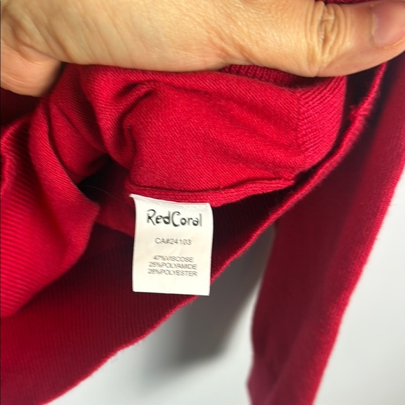 Red Coral Chic Super Soft Red Turtleneck Neck Sweater Size Large/XLarge - Picture 7 of 9